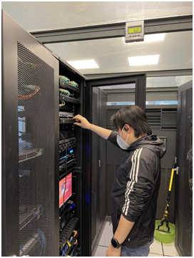 同心守“沪” “疫”无反顾——上海联交所总部大楼里的守护人